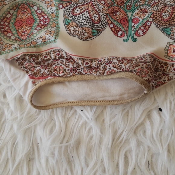 Artsy top - Picture 3 of 8